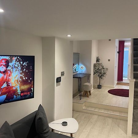 The Snap Pad Boutique Apartment Royal Tunbridge Wells Esterno foto
