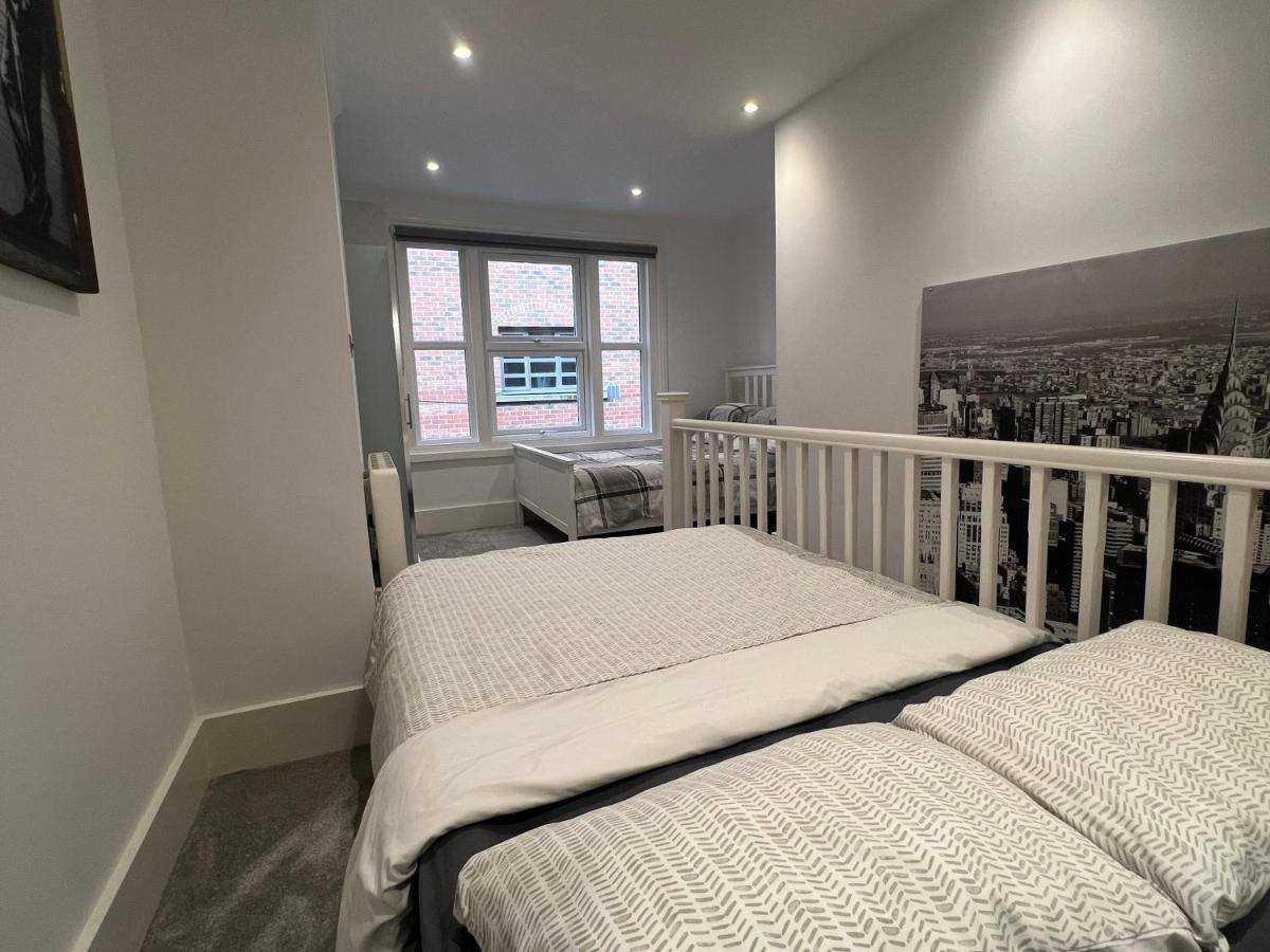 The Snap Pad Boutique Apartment Royal Tunbridge Wells Esterno foto