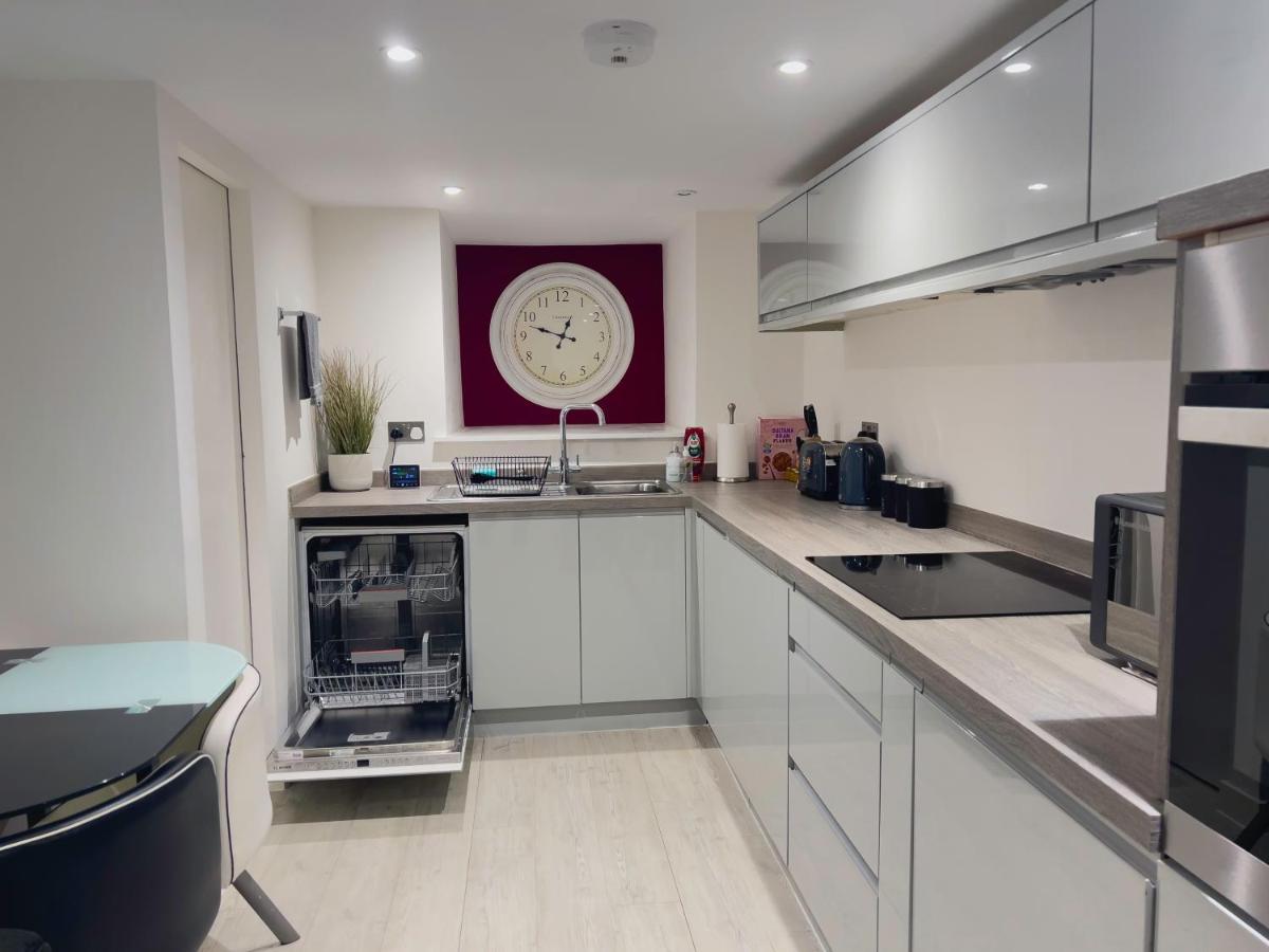 The Snap Pad Boutique Apartment Royal Tunbridge Wells Esterno foto