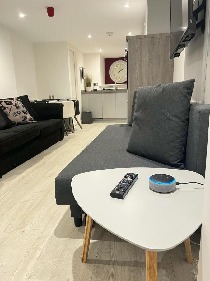 The Snap Pad Boutique Apartment Royal Tunbridge Wells Esterno foto