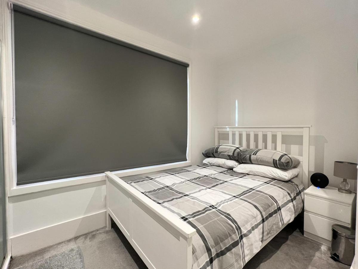 The Snap Pad Boutique Apartment Royal Tunbridge Wells Esterno foto