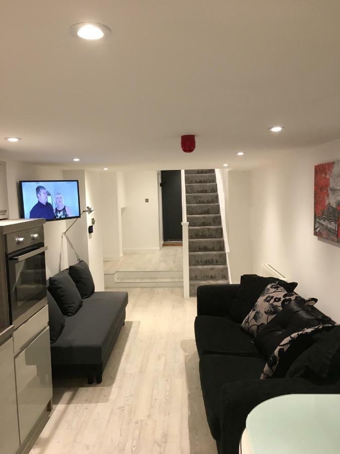 The Snap Pad Boutique Apartment Royal Tunbridge Wells Esterno foto