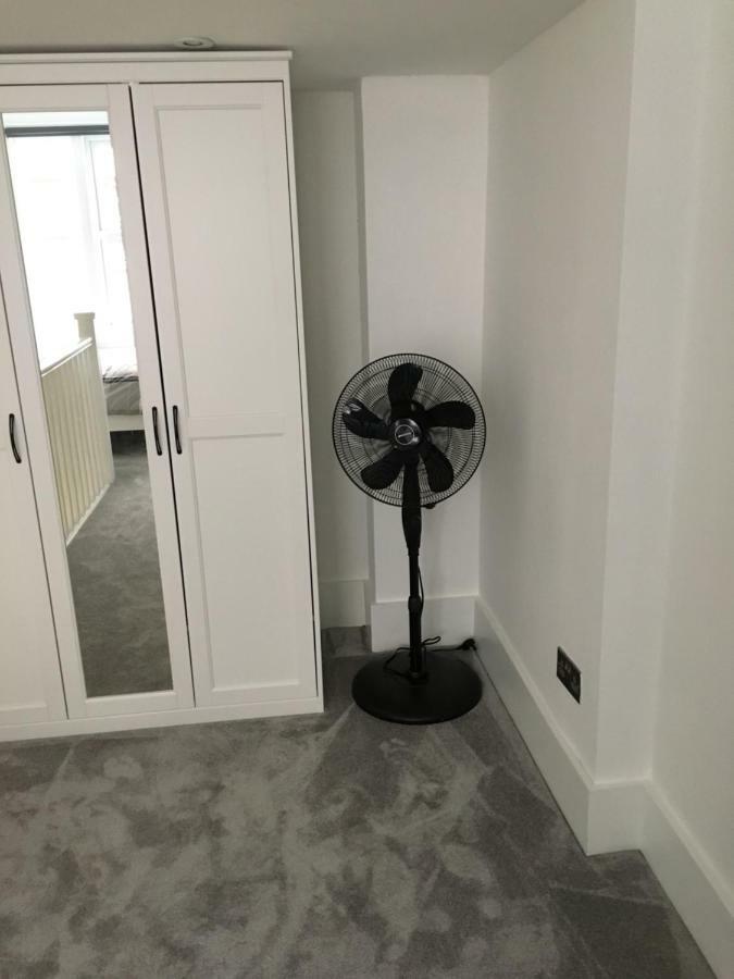 The Snap Pad Boutique Apartment Royal Tunbridge Wells Esterno foto